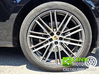 PORSCHE Macan usata, con Sedili riscaldati