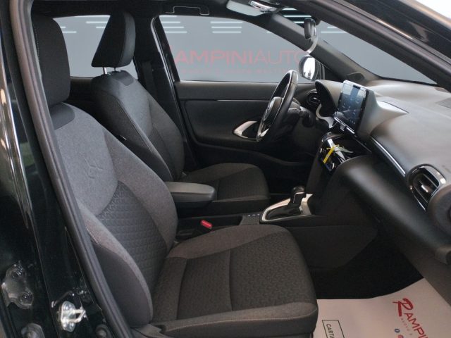 TOYOTA Yaris Cross usata 18