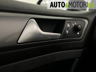 VOLKSWAGEN Golf usata, con Volante multifunzione