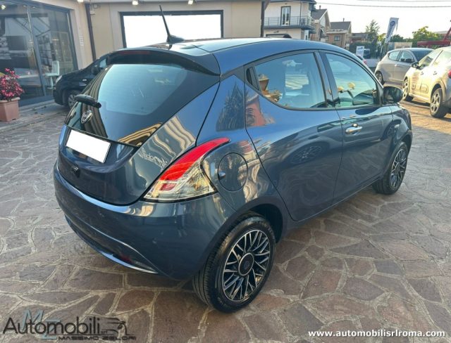 LANCIA Ypsilon usata, con Autoradio