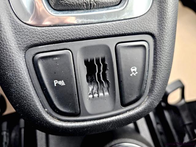 OPEL Zafira usata, con USB