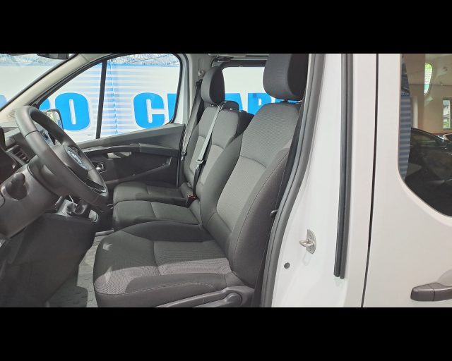 NISSAN Primastar usata 21