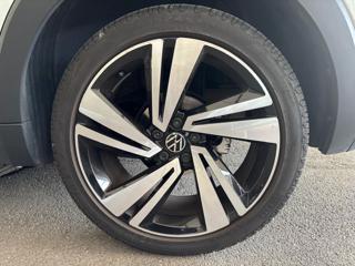 VOLKSWAGEN T-Cross usata, con USB