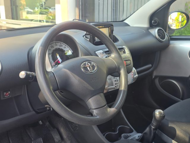 TOYOTA Aygo usata 27