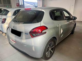 PEUGEOT 208 usata, con Airbag laterali