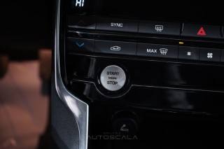 JAGUAR XE usata, con USB