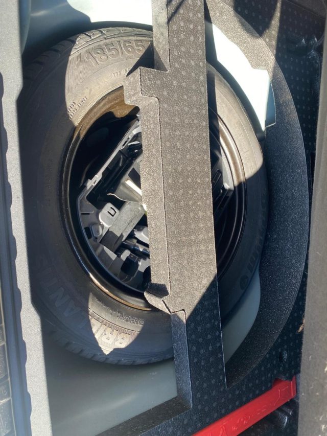 PEUGEOT 2008 usata, con USB