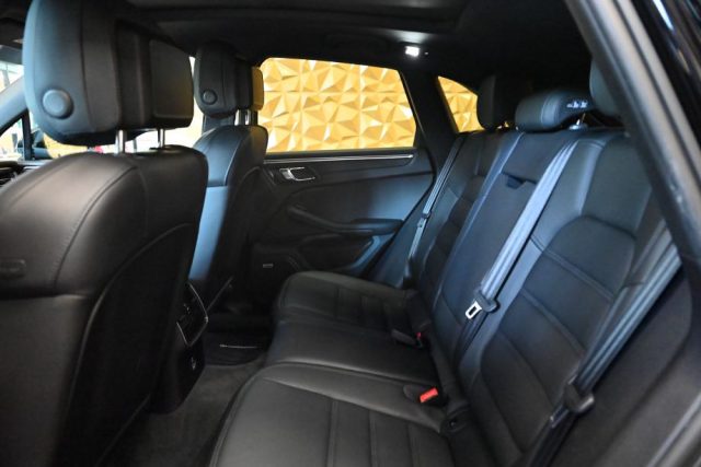 PORSCHE Macan usata 213