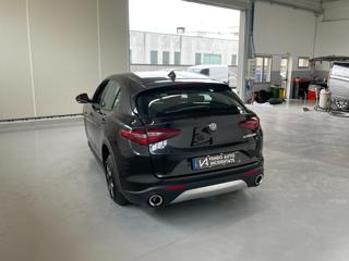 ALFA ROMEO Stelvio usata, con Alzacristalli elettrici