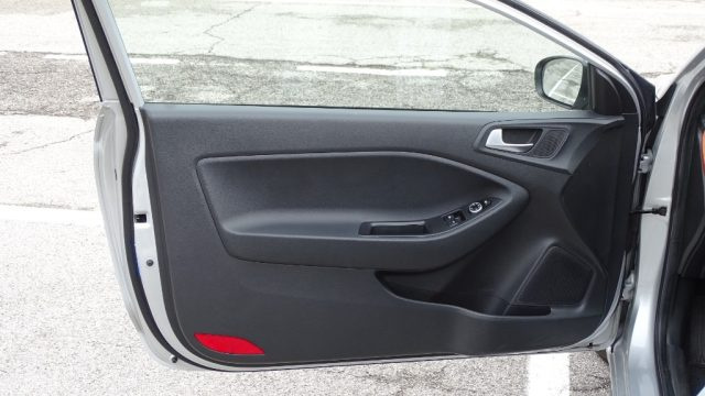 HYUNDAI i20 usata 46