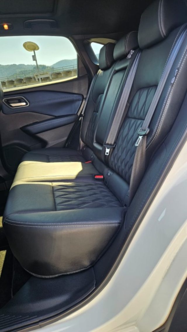 NISSAN Qashqai usata, con Controllo elettronico della corsia
