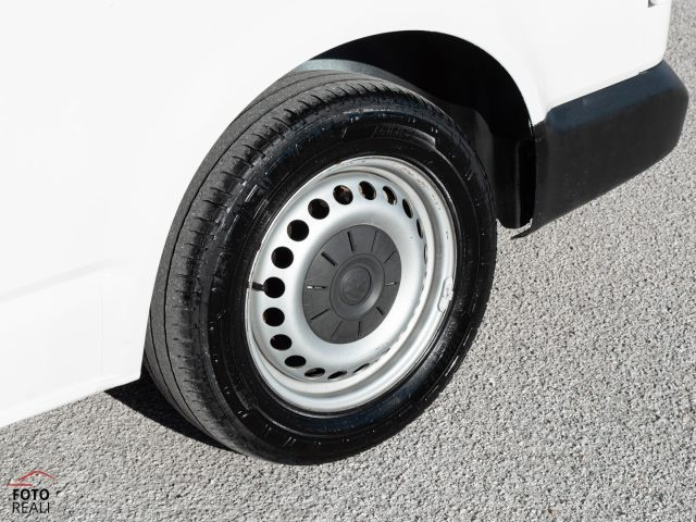 VOLKSWAGEN Transporter usata 19