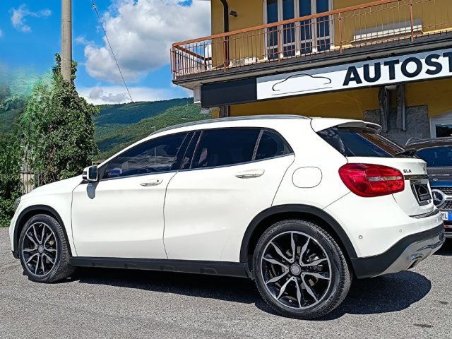 MERCEDES-BENZ GLA 200 usata, con Sensore di pioggia