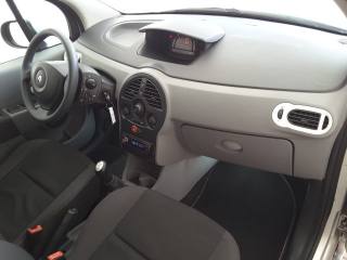 RENAULT Modus usata, con Controllo trazione