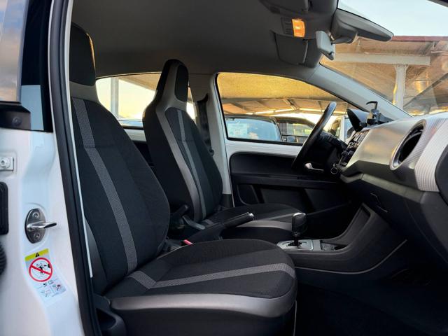 VOLKSWAGEN up! usata, con MP3