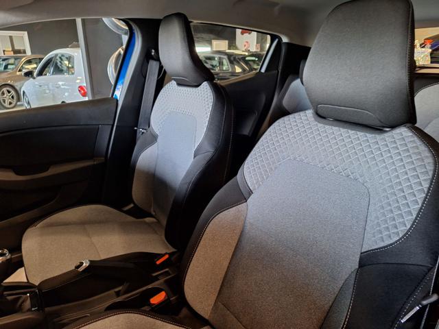 RENAULT Clio usata, con Controllo trazione