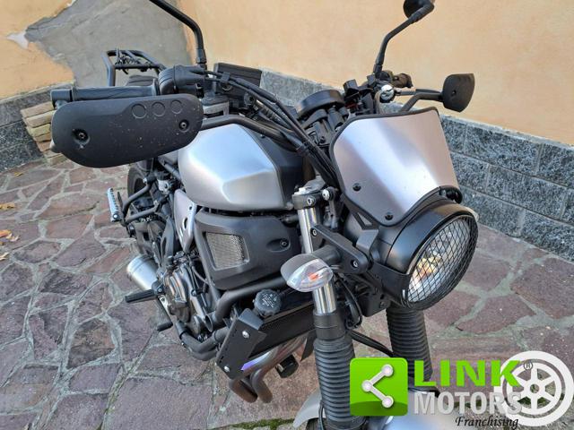 YAMAHA XSR 700 usata 8