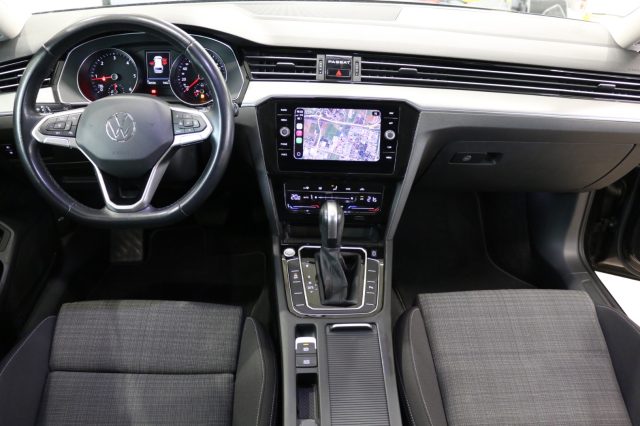 VOLKSWAGEN Passat Variant usata, con Cerchi in lega