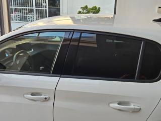 PEUGEOT 208 usata, con Boardcomputer