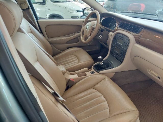 JAGUAR X-Type usata, con Alzacristalli elettrici