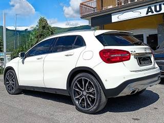 MERCEDES-BENZ GLA 200 usata, con Sensori di parcheggio posteriori