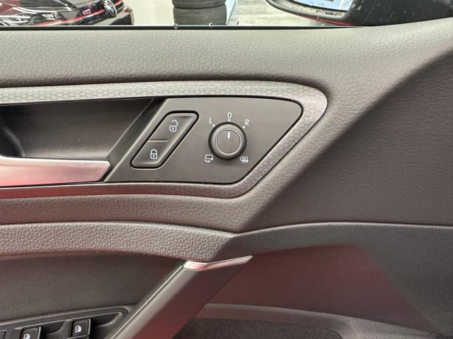 VOLKSWAGEN Golf GTI usata, con Controllo trazione