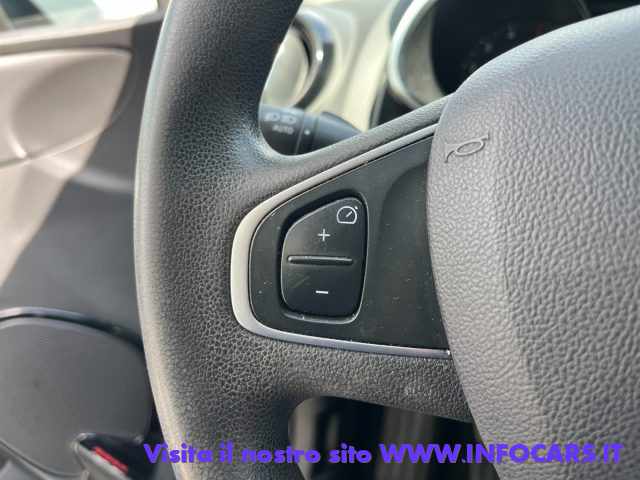 RENAULT Clio usata, con Autoradio digitale