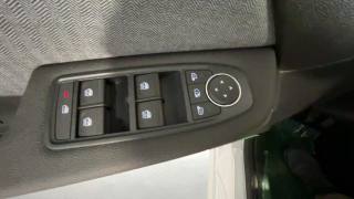 RENAULT Clio usata, con USB