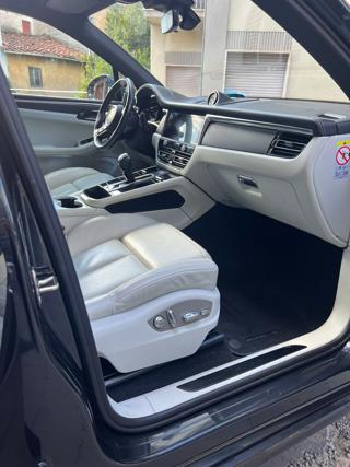 PORSCHE Macan usata, con Bracciolo