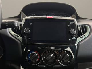 LANCIA Ypsilon usata, con USB