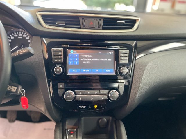 NISSAN Qashqai usata, con USB