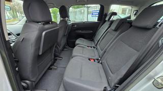 PEUGEOT 5008 usata, con Autoradio digitale