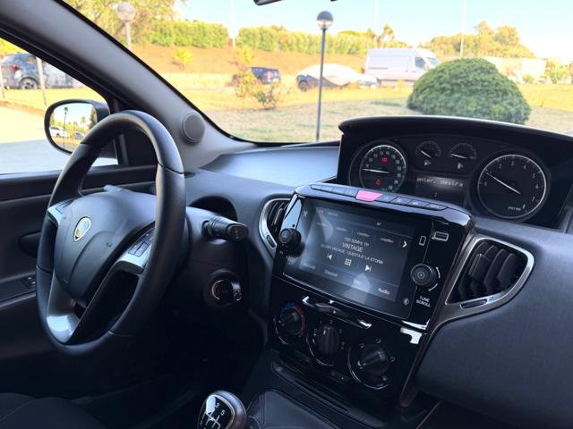 LANCIA Ypsilon usata, con Volante in pelle