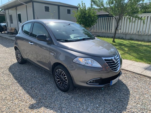 LANCIA Ypsilon usata, con Airbag laterali