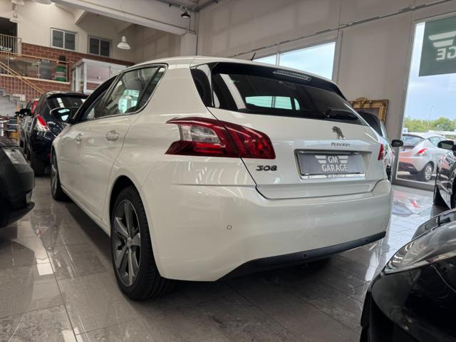 PEUGEOT 308 usata, con Boardcomputer