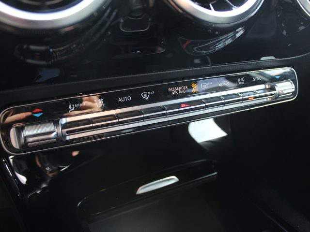 MERCEDES-BENZ A 180 usata, con Vivavoce