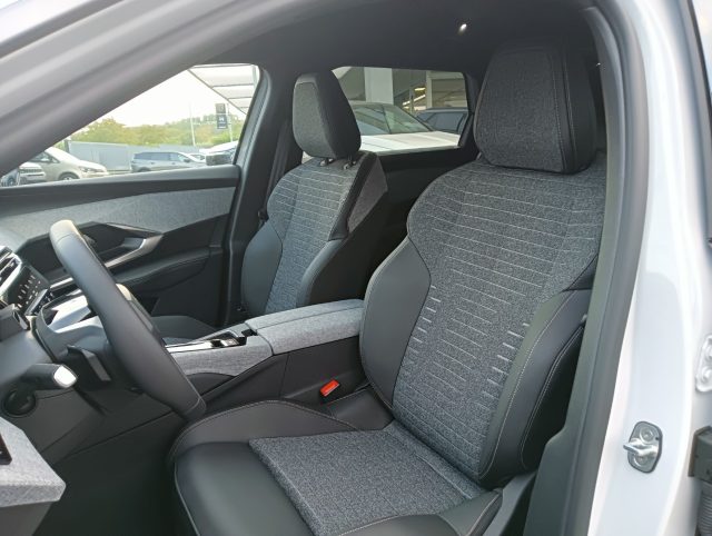 PEUGEOT 3008 usata, con Volante in pelle