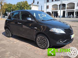LANCIA Ypsilon 1.2 69 CV 5 porte GPL Ecochic Black and Noir