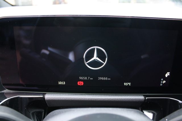MERCEDES-BENZ GLA 180 usata, con Cruise Control