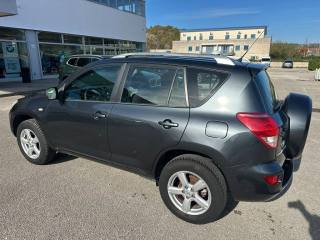 TOYOTA RAV 4 usata, con Airbag Passeggero