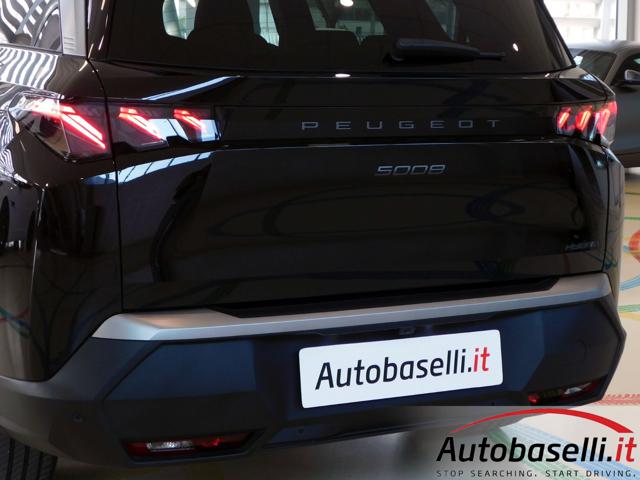 PEUGEOT 5008 usata, con MP3