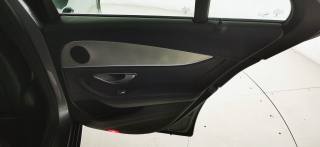 MERCEDES-BENZ E 220 usata, con Sedile posteriore sdoppiato