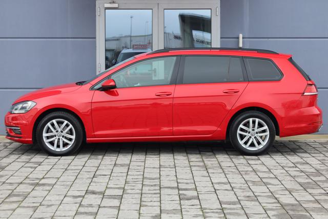 VOLKSWAGEN Golf Variant usata, con Sensori di parcheggio posteriori