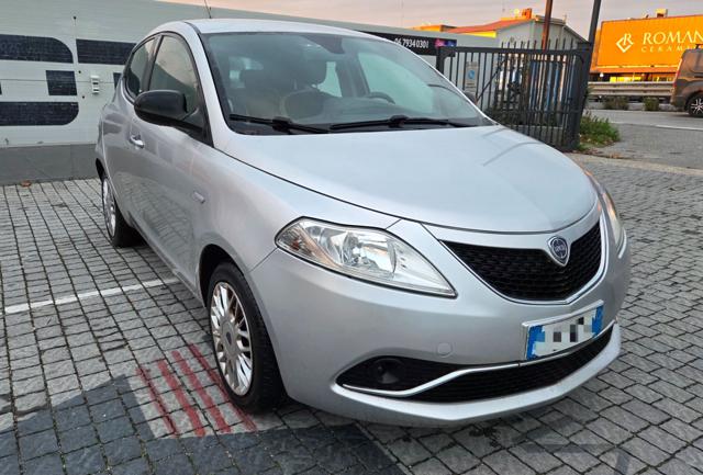 LANCIA Ypsilon usata, con ABS