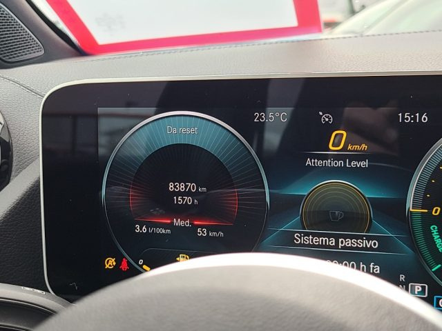 MERCEDES-BENZ B 220 usata, con Leve al volante
