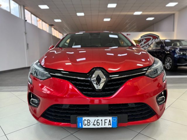 RENAULT Clio usata, con Hill holder