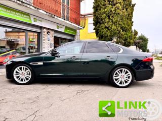 JAGUAR XF usata, con Autoradio