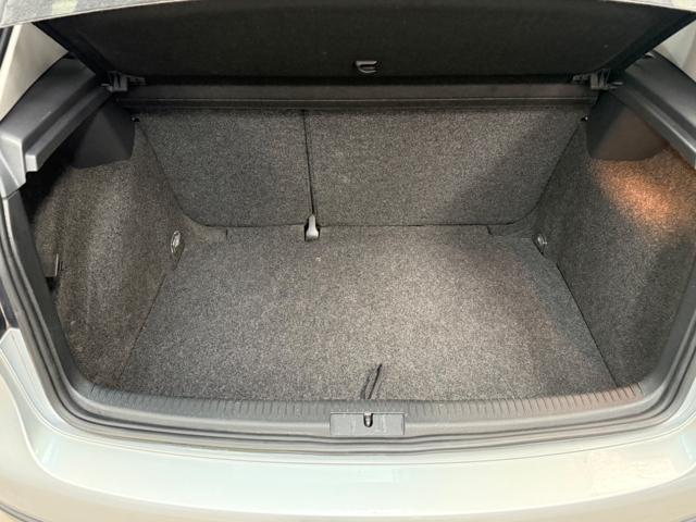 VOLKSWAGEN Golf usata, con Bracciolo