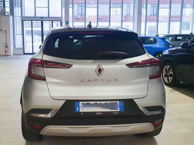RENAULT Captur usata, con Alzacristalli elettrici