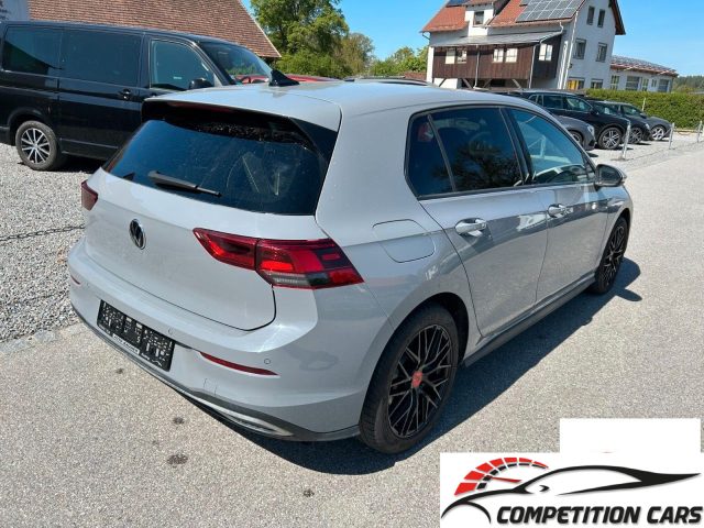 VOLKSWAGEN Golf usata, con Autoradio